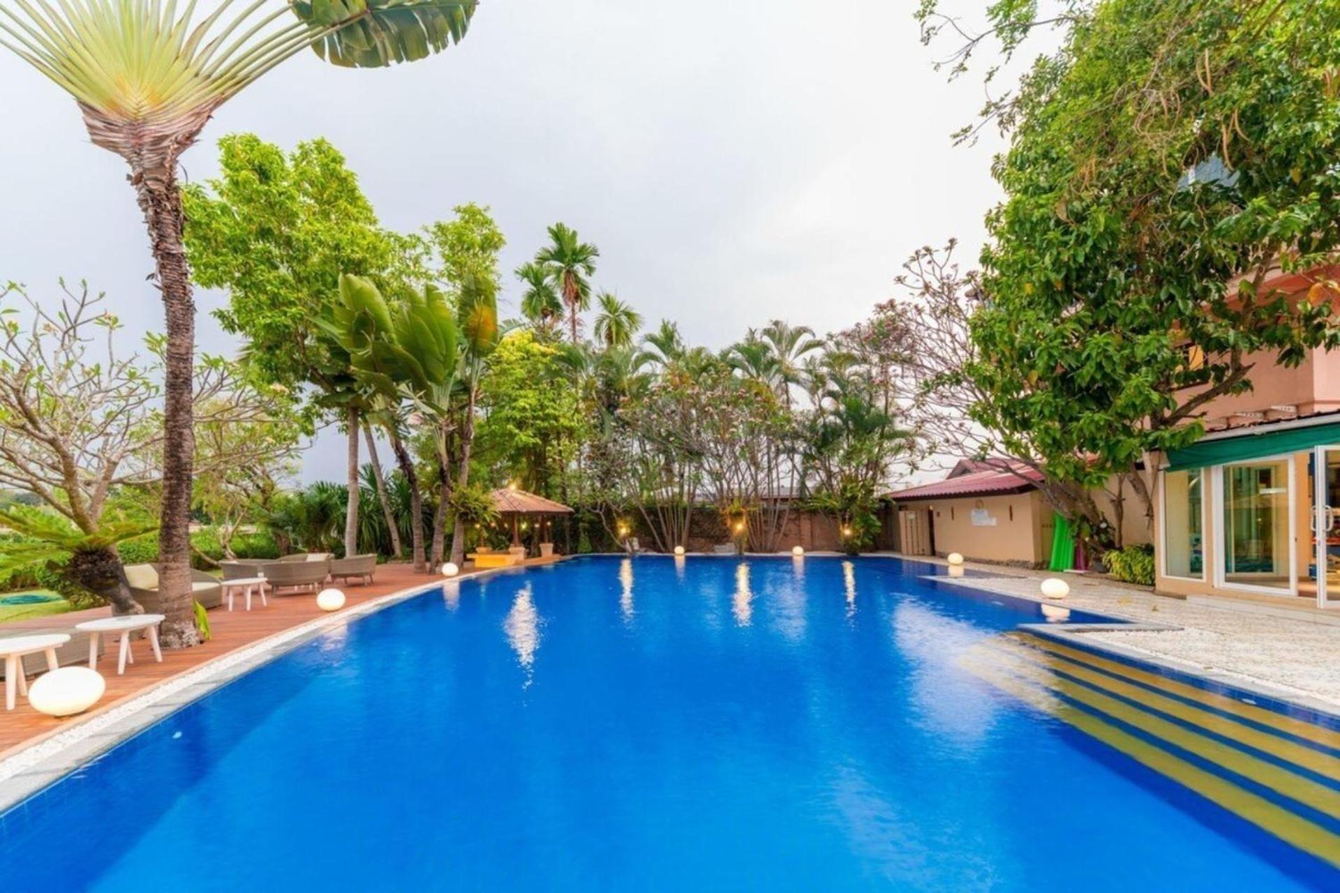 Sheik Istana Hotel Chiangmal Τσιάνγκ Μάι Εξωτερικό φωτογραφία