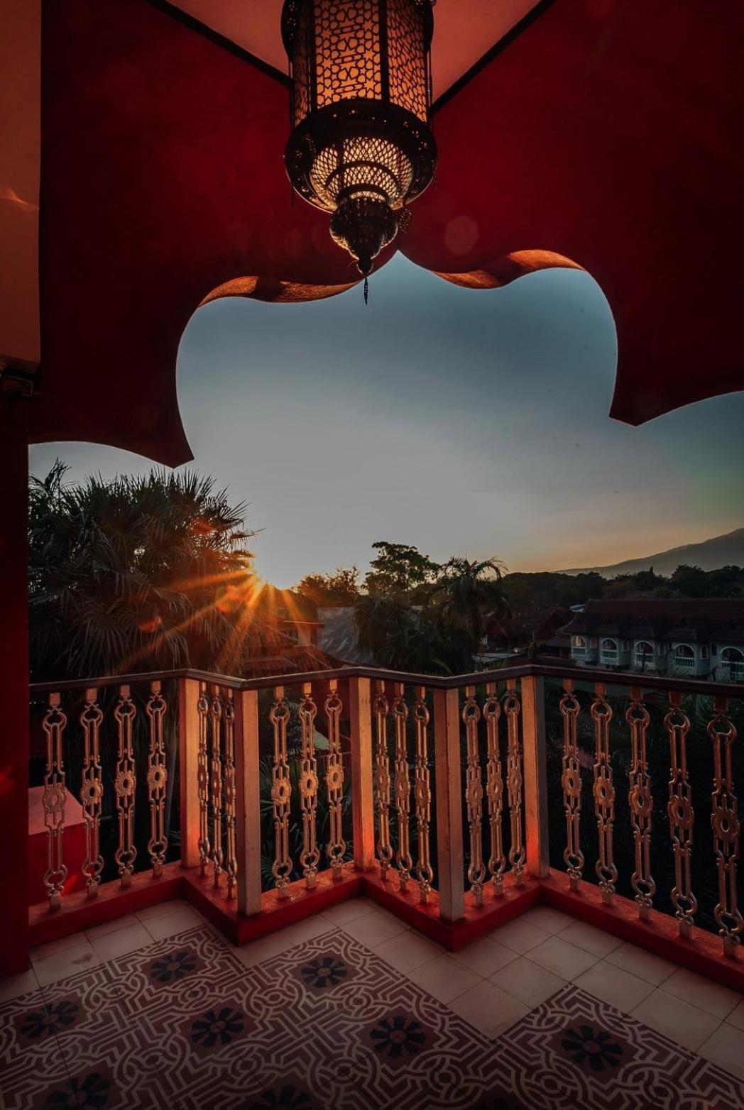 Sheik Istana Hotel Chiangmal Τσιάνγκ Μάι Εξωτερικό φωτογραφία